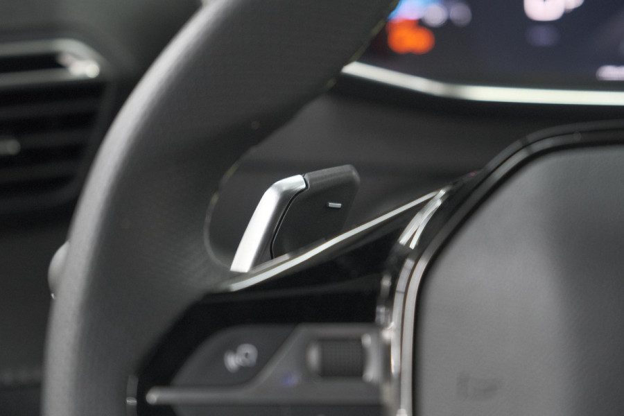Peugeot 2008 PureTech 130 EAT8 GT | 360 Camera | Stoelmassage | Adaptieve Cruise Control | Dodehoekdetectie