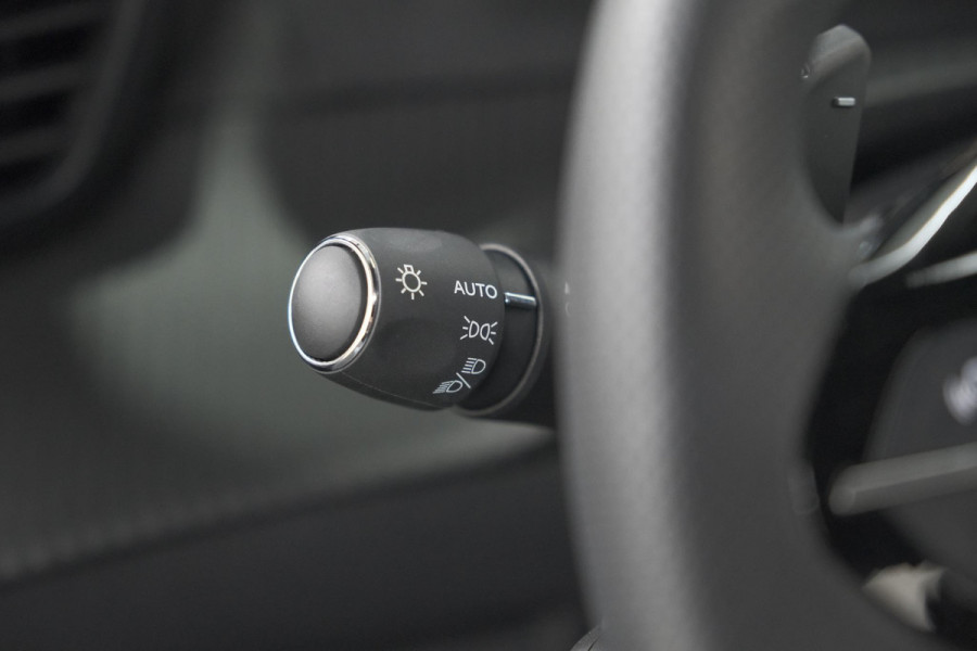 Peugeot 2008 PureTech 130 EAT8 GT | 360 Camera | Stoelmassage | Adaptieve Cruise Control | Dodehoekdetectie