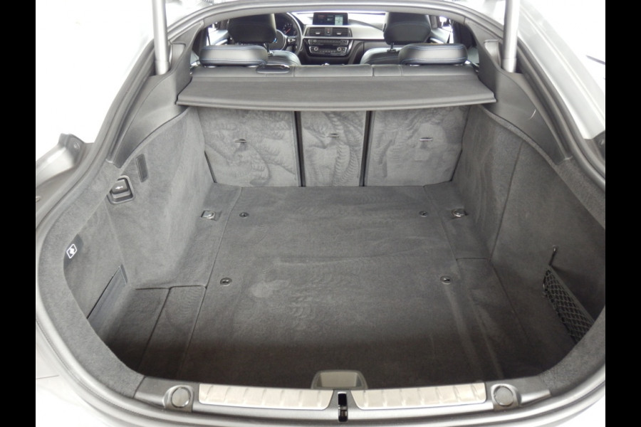 BMW 4 Serie Gran Coupe 430i High Exec. | M-pakket | H.U.D. | Leder | BMW Led |
