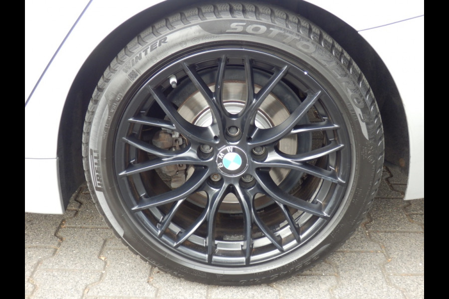 BMW 4 Serie Gran Coupe 430i High Exec. | M-pakket | H.U.D. | Leder | BMW Led |