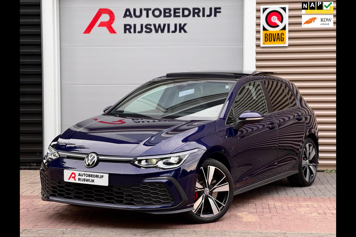 Volkswagen Golf 1.4 eHybrid GTE Pano/Matrix/HuD Volkswagen Golf 1.4 eHybrid GTE Pano/Matrix/HuD