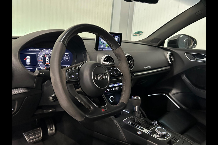Audi RS3 Sportback 2.5 TFSI RS 3 quattro | PANO | B&O | MILTEK | BEARLOCK