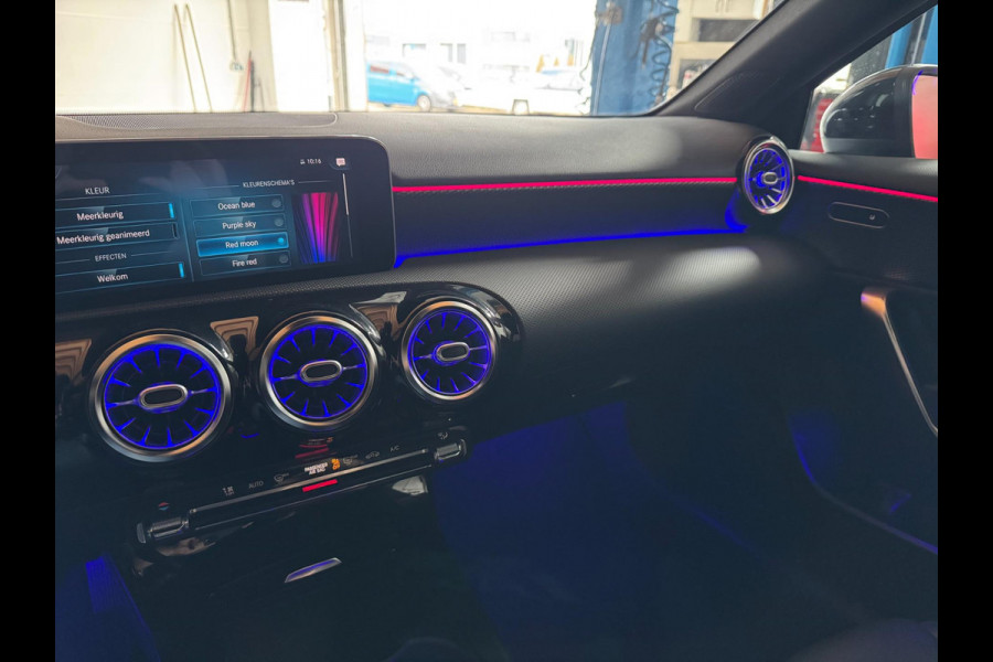 Mercedes-Benz A200 AUT LED Sfeer Camera Leder Widescreen PDC