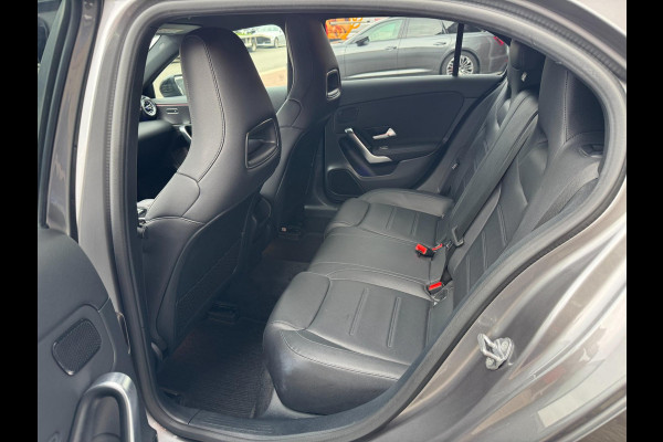 Mercedes-Benz A200 AUT LED Sfeer Camera Leder Widescreen PDC