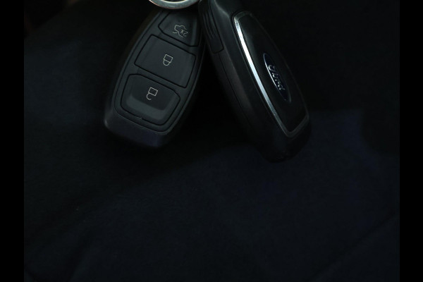 Ford Kuga 1.5 EcoBoost ST Line | El. Kofferklep | Stoelverw. | Stuurverw. | Aut. Inparkeren | Achteruitrijcam