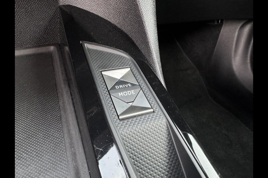 DS DS 3 Crossback 1.2 PureTech Business AUTOMAAT / PDC / CARPLAY / CRUISE CONTROL / ZEER FRAAI DESIGN / ECC / LMV