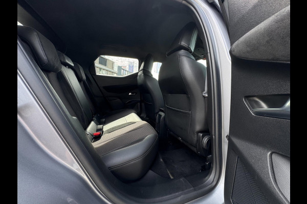 DS DS 3 Crossback 1.2 PureTech Business AUTOMAAT / PDC / CARPLAY / CRUISE CONTROL / ZEER FRAAI DESIGN / ECC / LMV