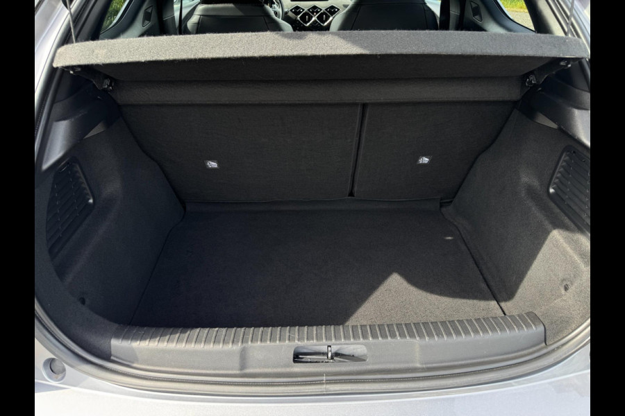 DS DS 3 Crossback 1.2 PureTech Business AUTOMAAT / PDC / CARPLAY / CRUISE CONTROL / ZEER FRAAI DESIGN / ECC / LMV