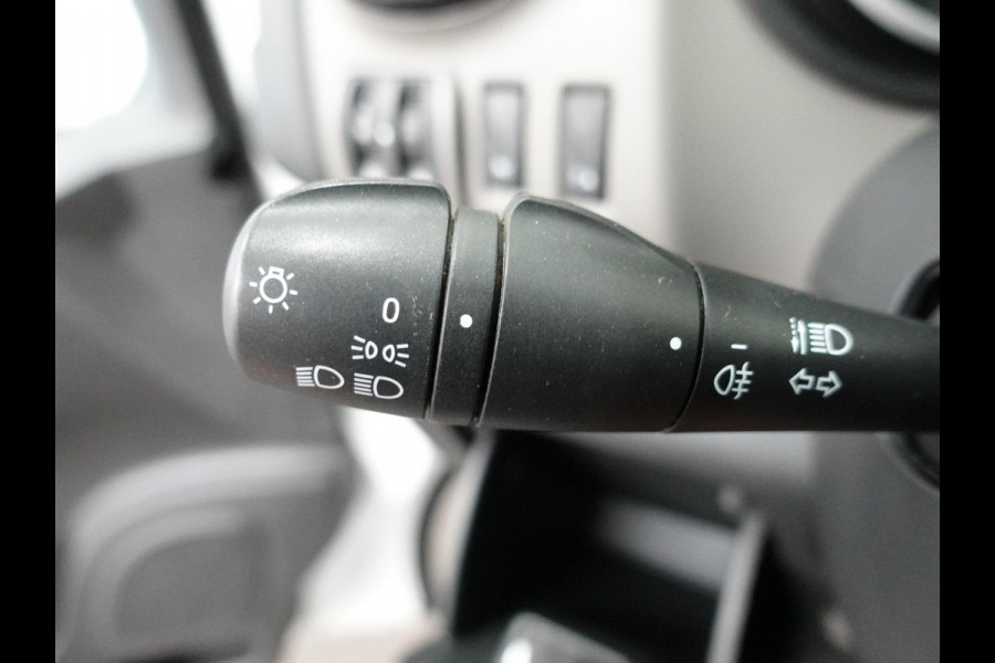 Renault Trafic 1.6 dCi T27 L1H1 Comfort Airco Imperiaal Trekhaak Cruise Control HANDEL/EXPORT