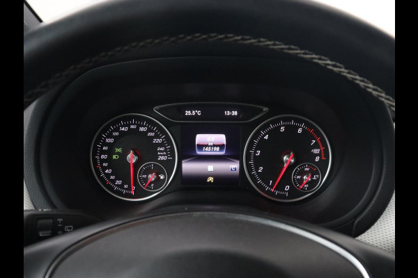 Mercedes-Benz B-Klasse 180 Ambition | Trekhaak | Half leder | Navigatie | Park Assist | Full LED | Bluetooth | Cruise control | Airco | 17'' lichtmetalen velgen
