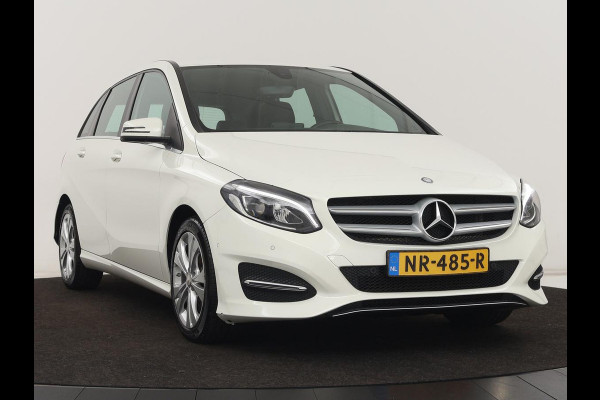 Mercedes-Benz B-Klasse 180 Ambition | Trekhaak | Half leder | Navigatie | Park Assist | Full LED | Bluetooth | Cruise control | Airco | 17'' lichtmetalen velgen