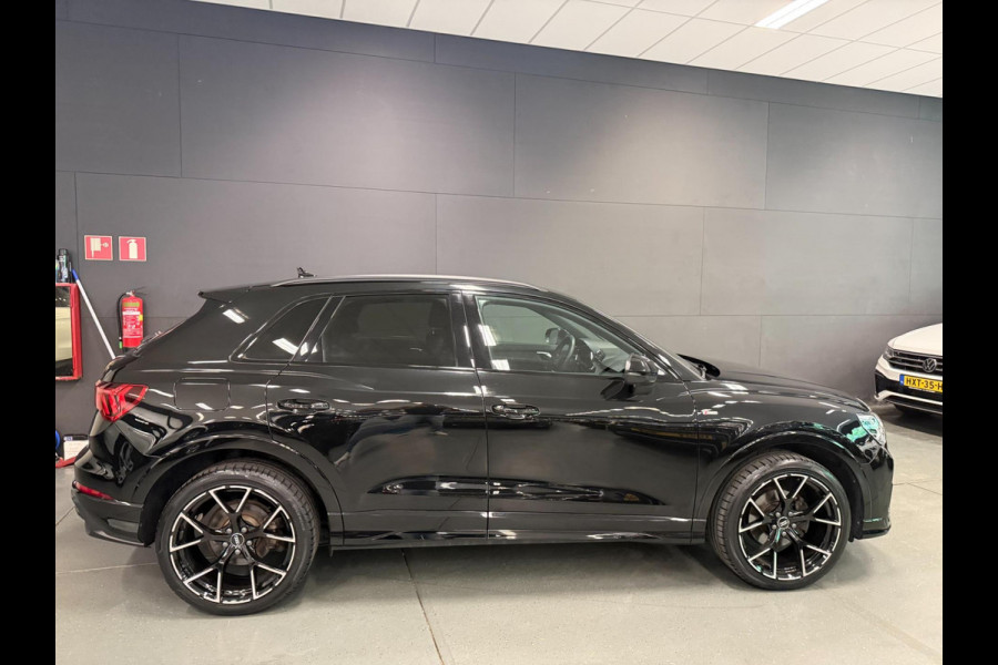 Audi Q3 35 TFSI S-LINE BLACK-LINE 20'' V-COCKPIT/NAVI/CARPLAY/DAB/ECC/PDC/CRUISE///