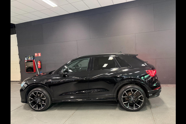 Audi Q3 35 TFSI S-LINE BLACK-LINE 20'' V-COCKPIT/NAVI/CARPLAY/DAB/ECC/PDC/CRUISE///