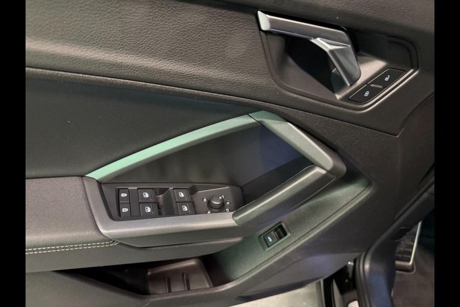 Audi Q3 35 TFSI S-LINE BLACK-LINE 20'' V-COCKPIT/NAVI/CARPLAY/DAB/ECC/PDC/CRUISE///