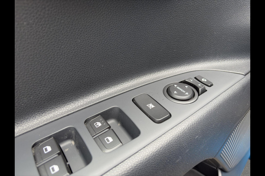 Kia Stonic 1.0 T-GDi MHEV DynamicPlusLine Automaat | Camera | LMV | Cruise | Navi | LED | Stoel- en Stuurverwarming | Privacy Glass | Apple Carplay & Android Auto |