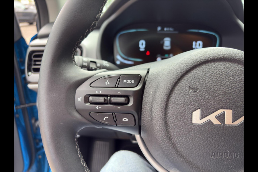 Kia Stonic 1.0 T-GDi MHEV DynamicPlusLine Automaat | Camera | LMV | Cruise | Navi | LED | Stoel- en Stuurverwarming | Privacy Glass | Apple Carplay & Android Auto |