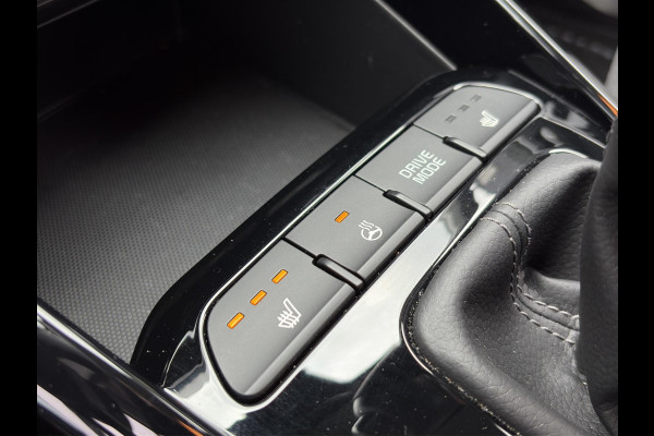 Kia Stonic 1.0 T-GDi MHEV DynamicPlusLine Automaat | Camera | LMV | Cruise | Navi | LED | Stoel- en Stuurverwarming | Privacy Glass | Apple Carplay & Android Auto |