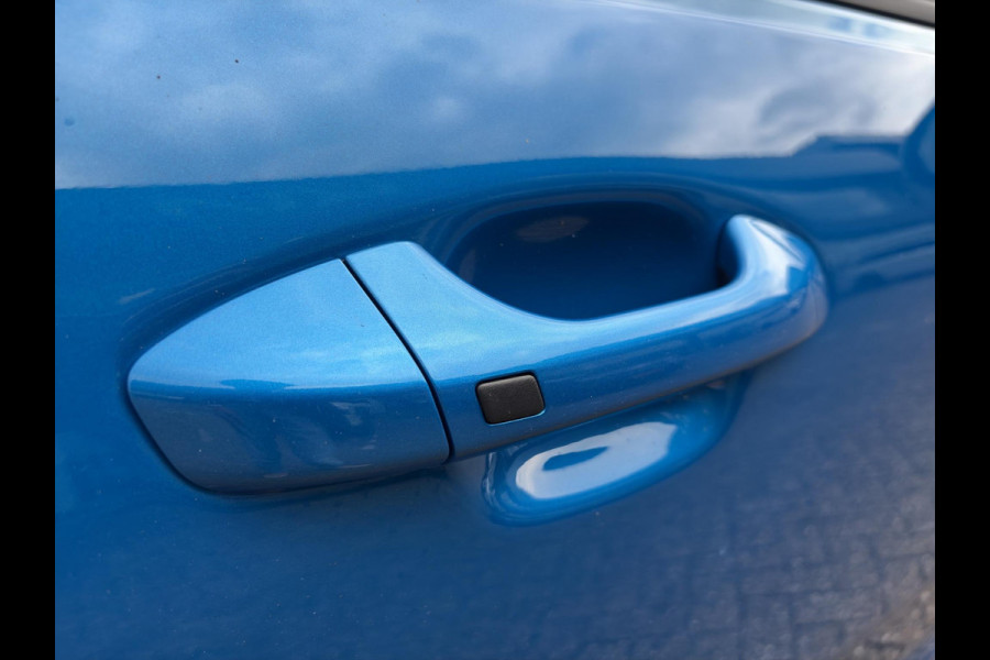 Kia Stonic 1.0 T-GDi MHEV DynamicPlusLine Automaat | Camera | LMV | Cruise | Navi | LED | Stoel- en Stuurverwarming | Privacy Glass | Apple Carplay & Android Auto |