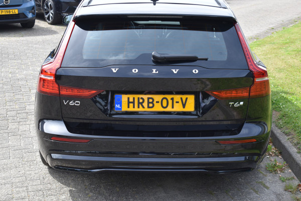 Volvo V60 2.0 T6 350 PK Plug-in hybrid AWD Plus Dark ACC | Pilot Assist | Stoel stuurverwarming | Camera | Harman Kardon