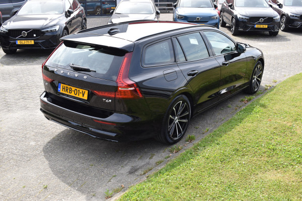 Volvo V60 2.0 T6 350 PK Plug-in hybrid AWD Plus Dark ACC | Pilot Assist | Stoel stuurverwarming | Camera | Harman Kardon