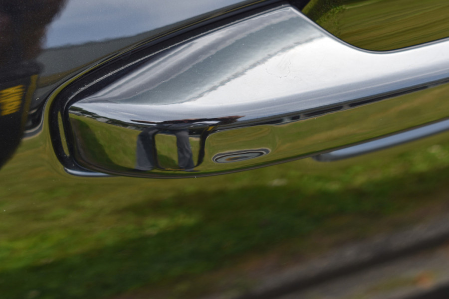 Volvo V60 2.0 T6 350 PK Plug-in hybrid AWD Plus Dark ACC | Pilot Assist | Stoel stuurverwarming | Camera | Harman Kardon