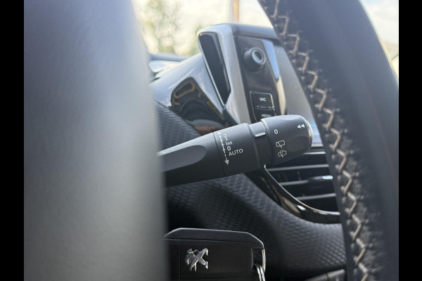 Peugeot 208 1.2 PureTech Allure Dealer Onderhouden,Pano,Navi,Clima,Cruise,Lm velgen,5 Deurs,Apk tot 03-2026