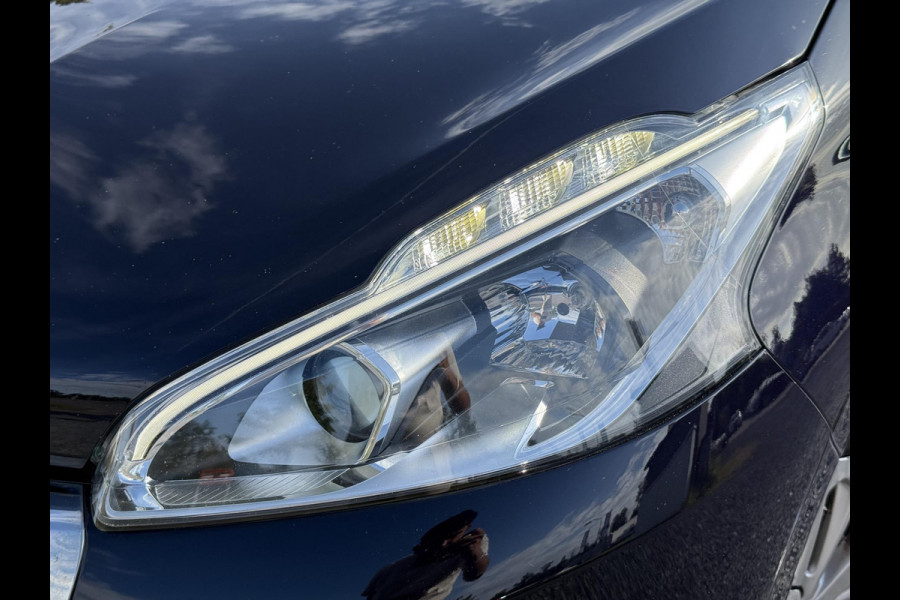 Peugeot 208 1.2 PureTech Allure Dealer Onderhouden,Pano,Navi,Clima,Cruise,Lm velgen,5 Deurs,Apk tot 03-2026