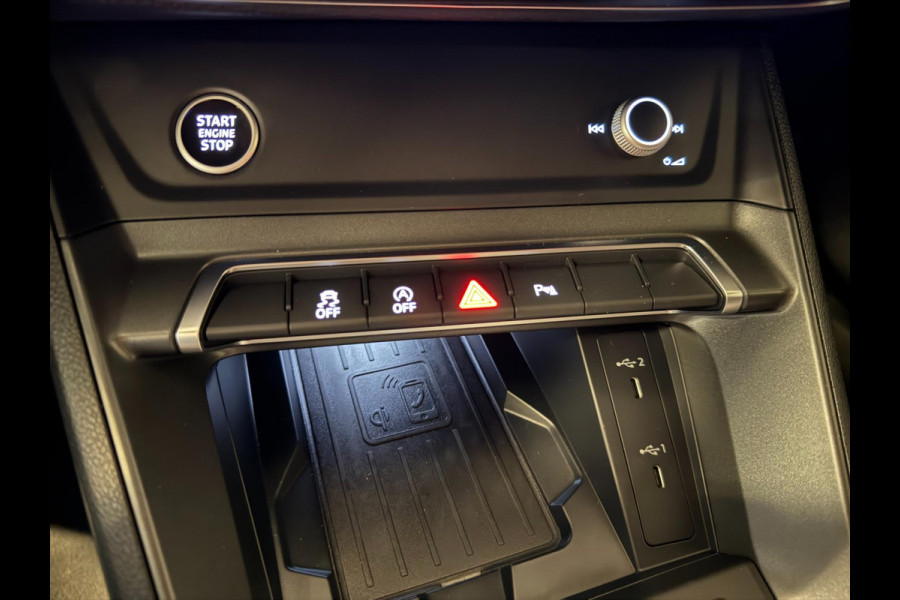 Audi Q3 35 TFSI S-LINE BLACK-LINE 20'' V-COCKPIT/NAVI/CARPLAY/DAB/ECC/PDC/CRUISE///