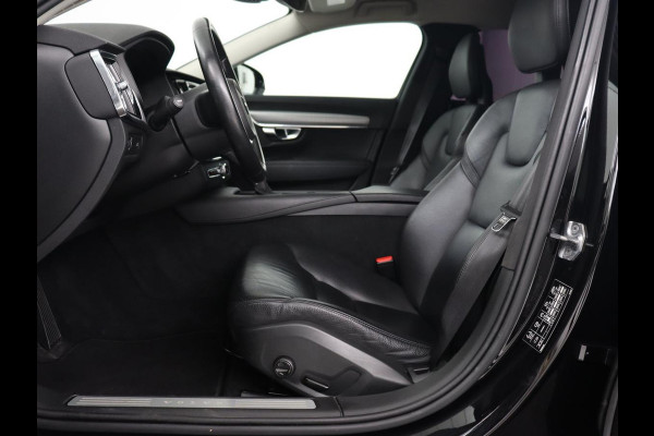 Volvo V90 2.0 D3 Momentum | Leder | Stoelverwarming | Carplay | Adaptive cruise | Navigatie | 20'' | Dodehoek detectie | Full LED | Parkeerhulp | Digital Cockpit