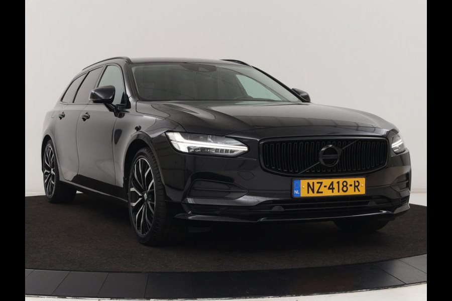 Volvo V90 2.0 D3 Momentum | Leder | Stoelverwarming | Carplay | Adaptive cruise | Navigatie | 20'' | Dodehoek detectie | Full LED | Parkeerhulp | Digital Cockpit