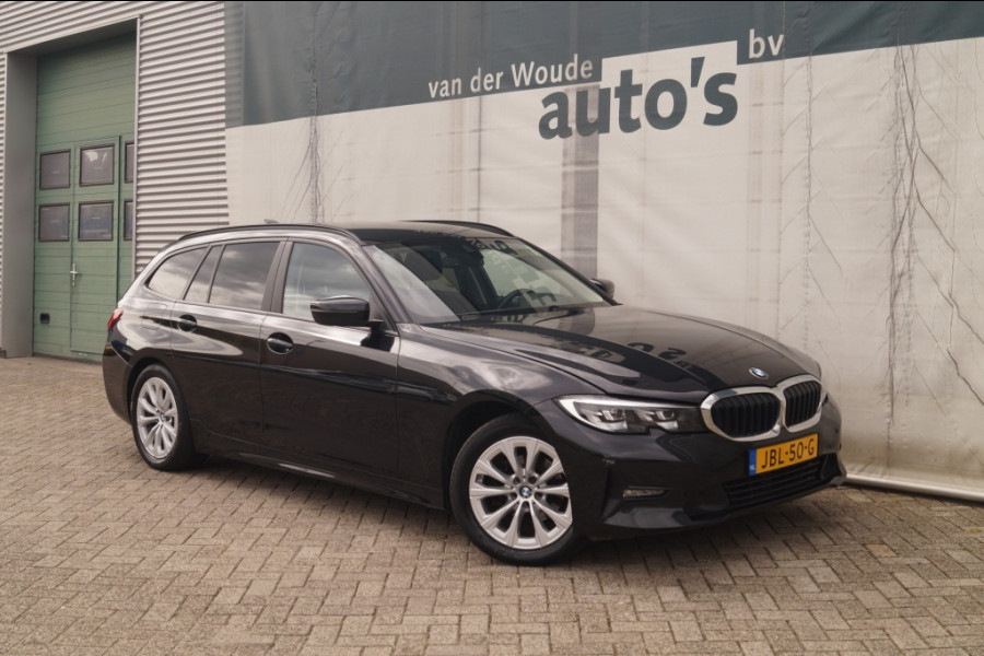 BMW 3 Serie Touring 318d Automaat Executive -NAVI-ECC-