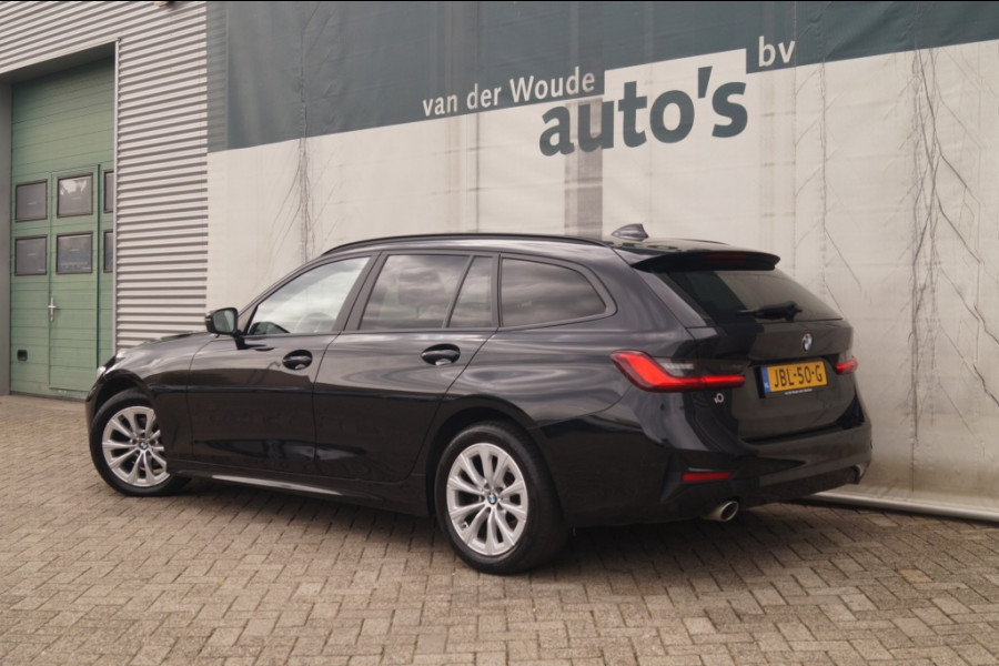 BMW 3 Serie Touring 318d Automaat Executive -NAVI-ECC-