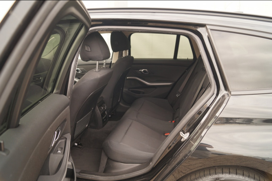 BMW 3 Serie Touring 318d Automaat Executive -NAVI-ECC-