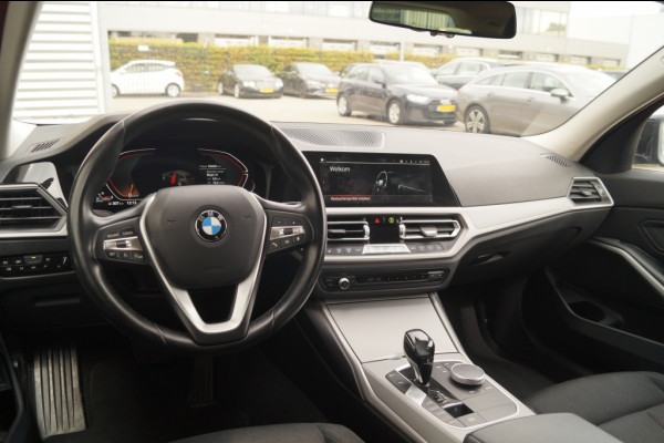 BMW 3 Serie Touring 318d Automaat Executive -NAVI-ECC-