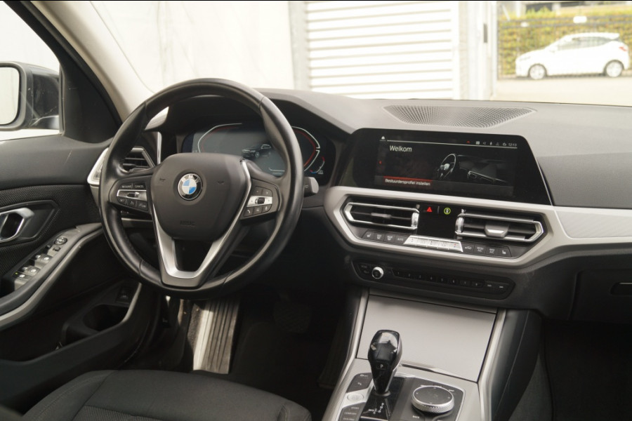 BMW 3 Serie Touring 318d Automaat Executive -NAVI-ECC-