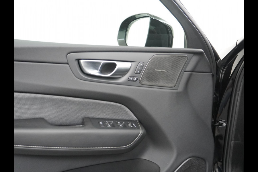 Volvo XC60 2.0 T8 Plug-in hybrid AWD Ultimate Black Edition LONG RANGE | PANO| STOEL/STUUR VERW.| 360 CAMERA| HARMAN KARDON| ELEK. STOEL MET MEMORY|