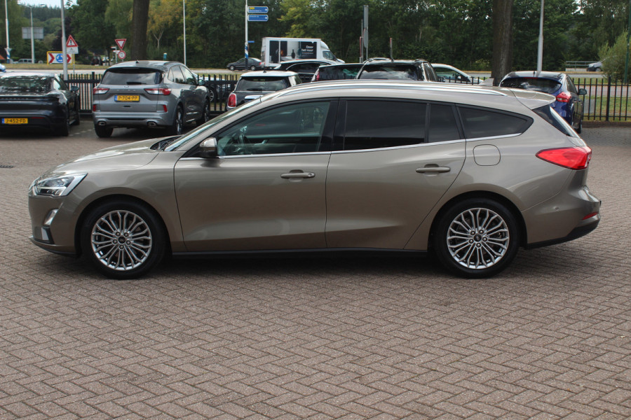 Ford FOCUS Wagon 1.0 EcoBoost Titanium Business / Trekhaak / Camera / B&O / 19'' / Keyless / Navigatie / Stuurverwarming / DAB / Stoelverwarming / Cruise Contro