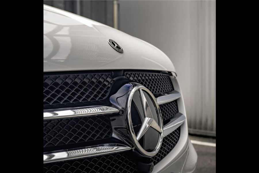 Mercedes-Benz V300 | 4Matic | XL | 5-Zits | MBux | LED | ILS | Burmester | 2x Elec Schuifdeur | 360° Camera | Navi | PDC | Climate |  Cruise | Euro 6