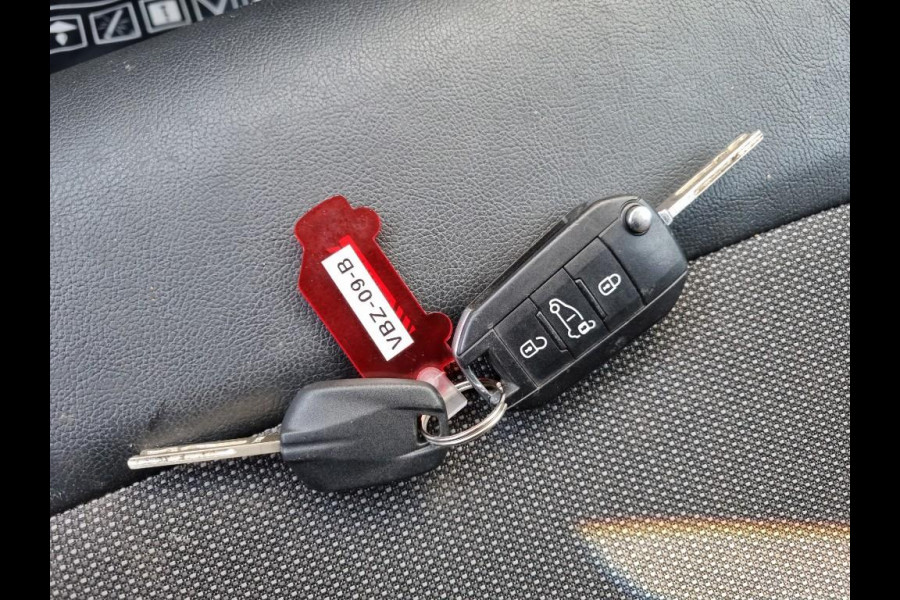 Peugeot Expert 1.5 BlueHDI 100 Compact Premium