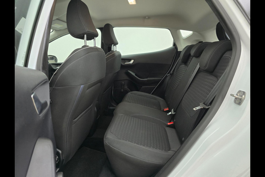 Ford Fiesta Occasion luxe Titanium met zwarte velgen en parkeercamera | Bomvolle auto! | Tweedehands Ford Fiesta in wit | Carplay