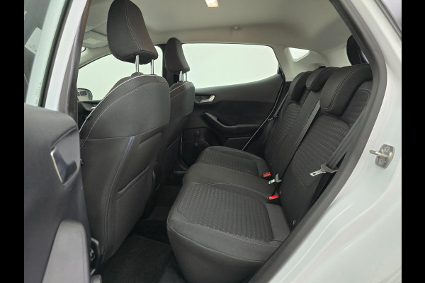 Ford Fiesta Occasion luxe Titanium met zwarte velgen en parkeercamera | Bomvolle auto! | Tweedehands Ford Fiesta in wit | Carplay