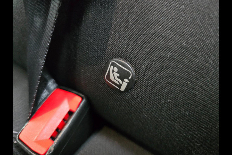 Ford Fiesta Occasion luxe Titanium met zwarte velgen en parkeercamera | Bomvolle auto! | Tweedehands Ford Fiesta in wit | Carplay
