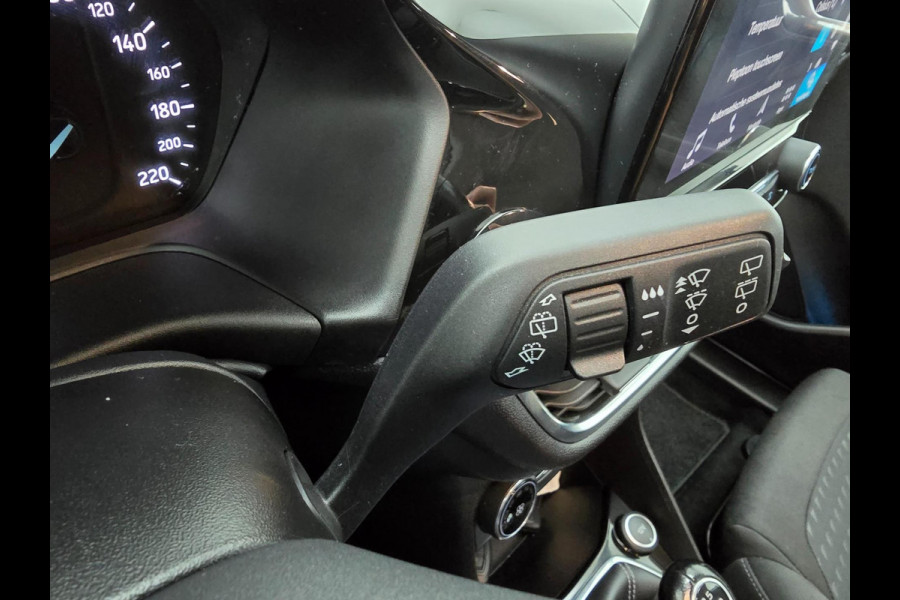 Ford Fiesta Occasion luxe Titanium met zwarte velgen en parkeercamera | Bomvolle auto! | Tweedehands Ford Fiesta in wit | Carplay