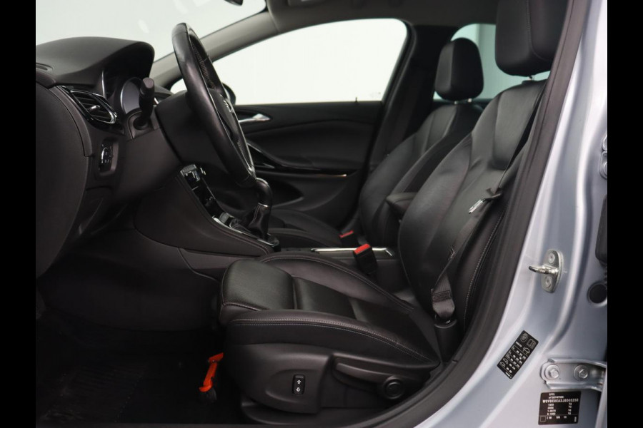 Opel Astra 1.0 Turbo Innovation | Leder | Stoel & stuurverwarming | Trekhaak | Camera | Matrix LED | Navigatie | Carplay | Comfortstoelen | Keyless | Park Assist | Climate control
