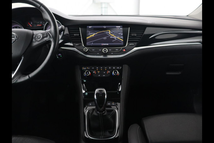 Opel Astra 1.0 Turbo Innovation | Leder | Stoel & stuurverwarming | Trekhaak | Camera | Matrix LED | Navigatie | Carplay | Comfortstoelen | Keyless | Park Assist | Climate control