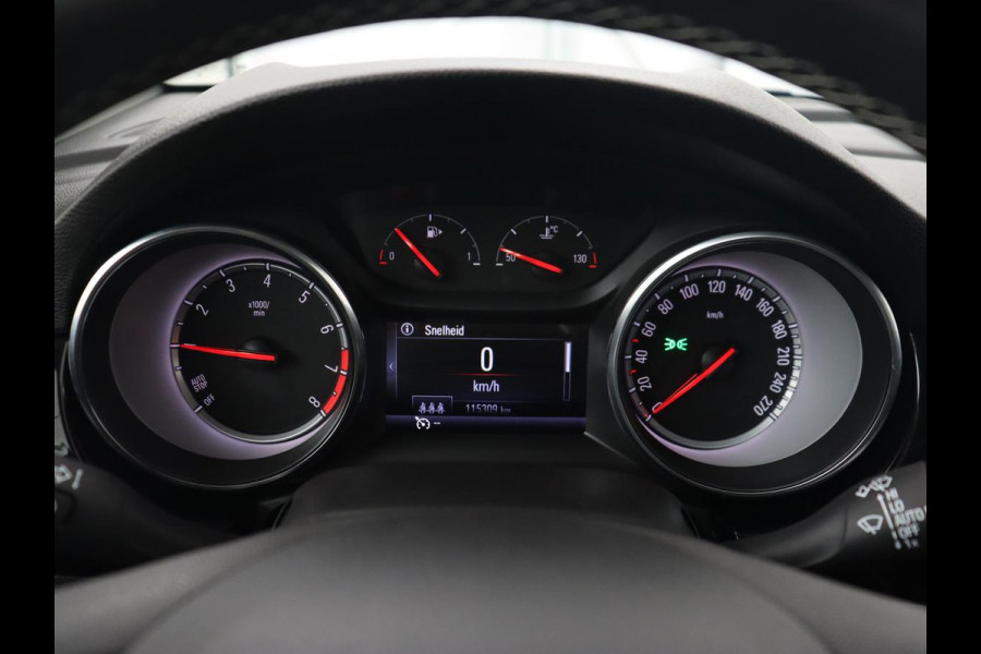 Opel Astra 1.0 Turbo Innovation | Leder | Stoel & stuurverwarming | Trekhaak | Camera | Matrix LED | Navigatie | Carplay | Comfortstoelen | Keyless | Park Assist | Climate control