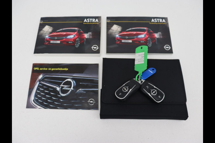 Opel Astra 1.0 Turbo Innovation | Leder | Stoel & stuurverwarming | Trekhaak | Camera | Matrix LED | Navigatie | Carplay | Comfortstoelen | Keyless | Park Assist | Climate control