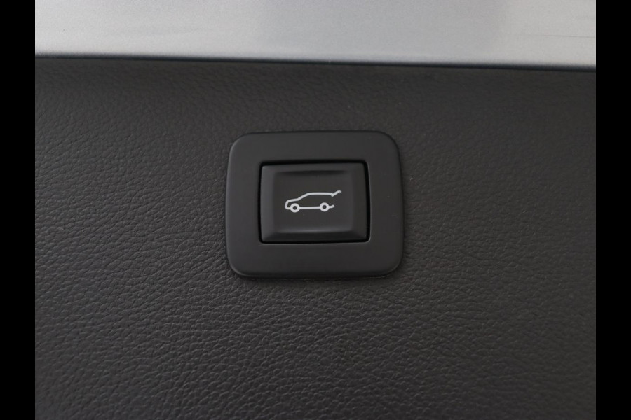 Opel Astra 1.0 Turbo Innovation | Leder | Stoel & stuurverwarming | Trekhaak | Camera | Matrix LED | Navigatie | Carplay | Comfortstoelen | Keyless | Park Assist | Climate control