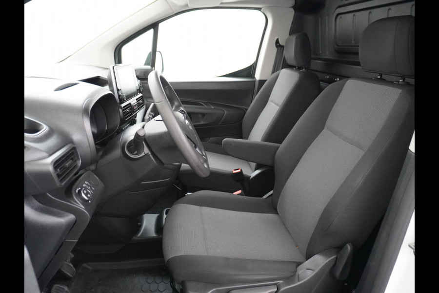 Opel Combo D 131PK L2H1 Trekhaak Airco Navi Camera Apple Carplay Android Auto Cruise Control Pdc DAB Edition+ 1.5CDTi 131pk/300Nm Betonplex Vloer Wandbetimmering Schuifdeur Exterieurpakket 2 Euro 6 1e Eigenaar Zeer Compleet 1200kg trekvermogen Uniek met dit vermogen!