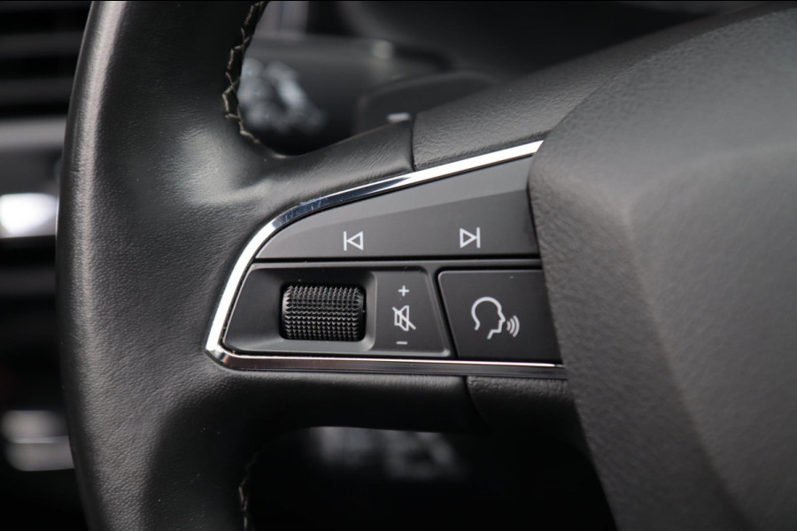 Seat Ateca 1.5 TSI Xcellence / PANO / KEYLESS / VIRTUAL / 360 / ACC / CARPLAY